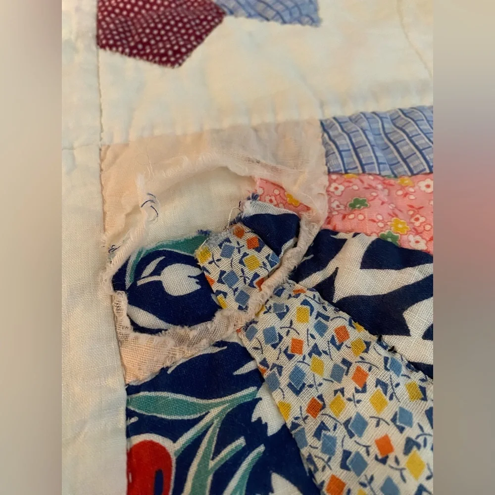 Handmade Fan Quilt 62”/72” in Blues and Reds 💙❤️🩵🤍